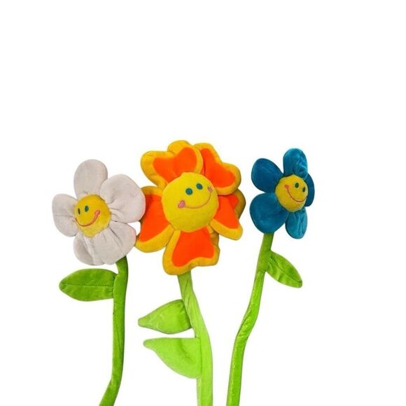 Gund Canadiana Plush Smiling Flowers Trio – White, Orange, and Blue - Picture 2 of 7